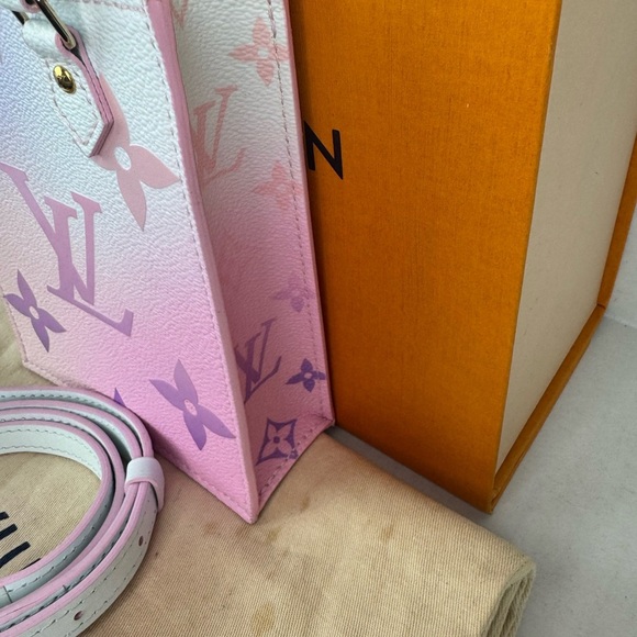 Louis Vuitton Petit Sac Plat Satchel Top Handle Bag Pastel Pink Canvas. - Picture 6 of 15
